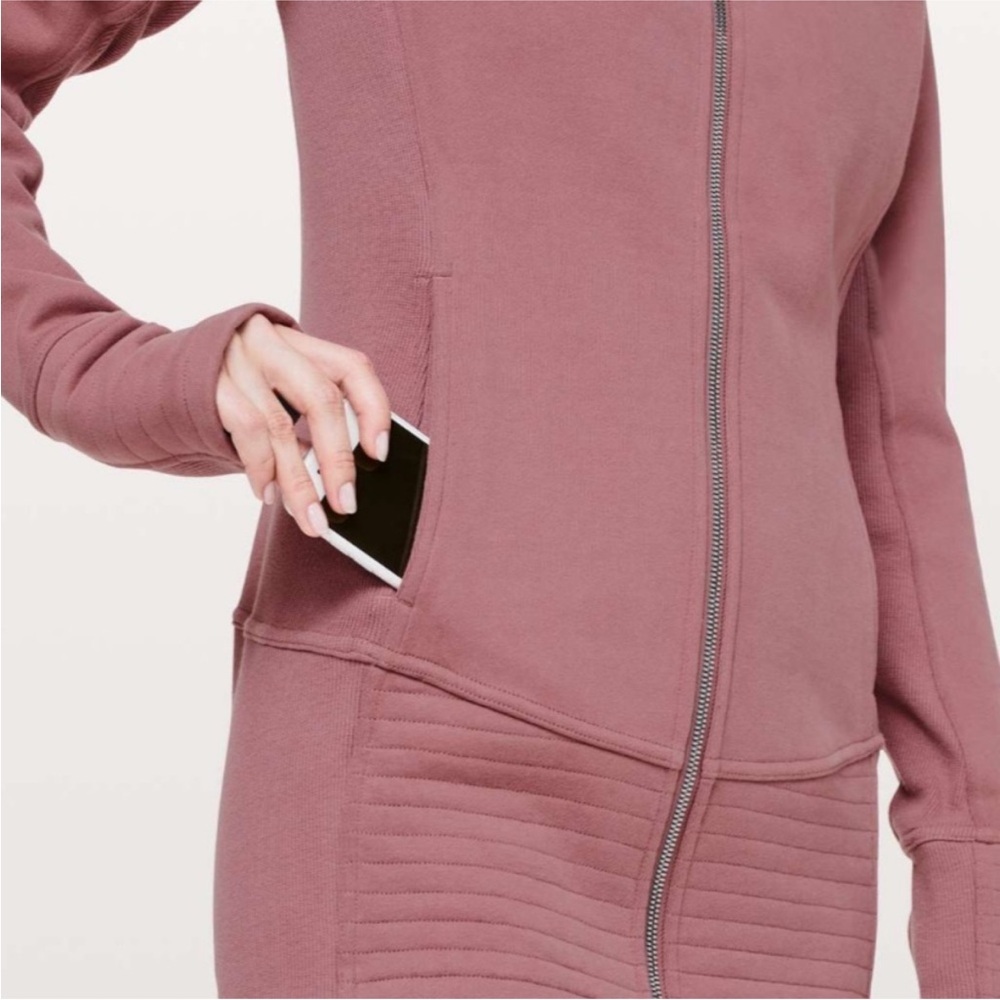Lululemon Radiant Jacket II in Spanish Rose | Size 4 EUC Like New | Retail $118 - Picture 3 of 17